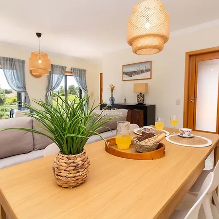 Rosemary أولوز داغوا